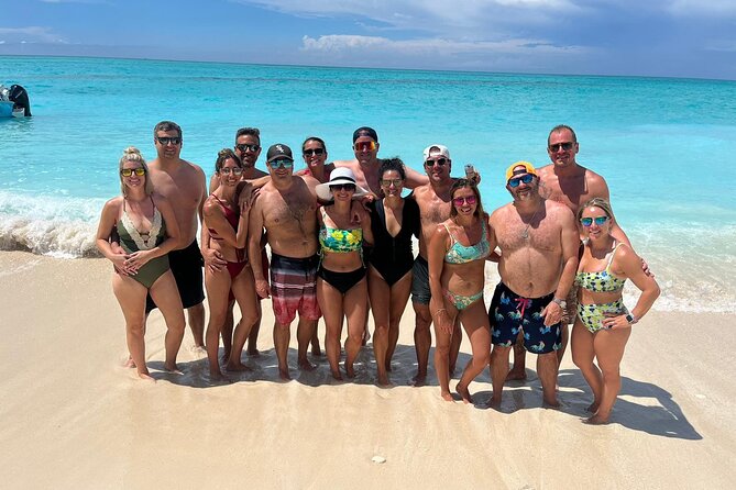 007 Private Beach Club -Swimming Pigs, Snorkeling, Lunch, Drinks - The 007 Beach Club and its swimming pigs