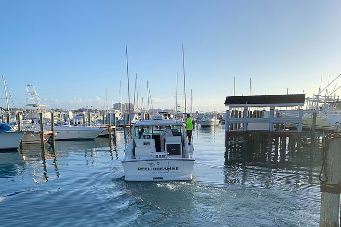 4 hours 38ft Reel Dreams Private Charter in Nassau - Meeting the boat at Nassau Yacht Haven