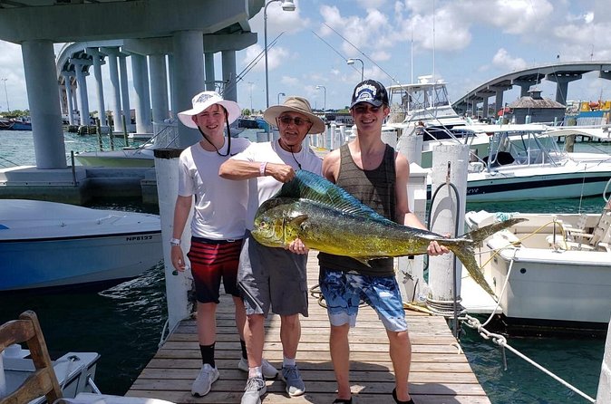 8 hours 38ft Reel Dreams Private Charter Nassau - Who will enjoy this Nassau fishing trip