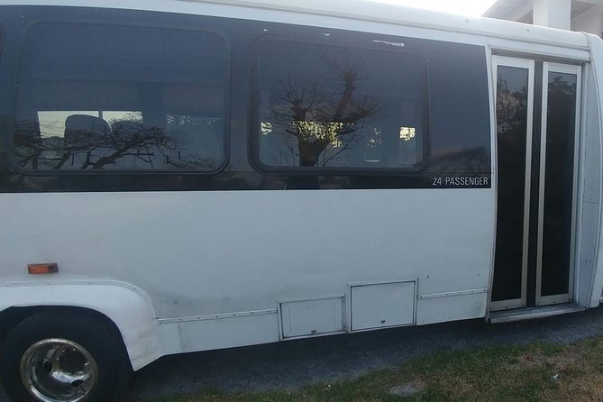 Airport & Ground Transportation (Round Trip) - A simple start to your Nassau stay