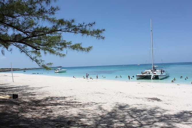 All Inclusive Half Day Sail and Snorkel - Weather is part of the deal