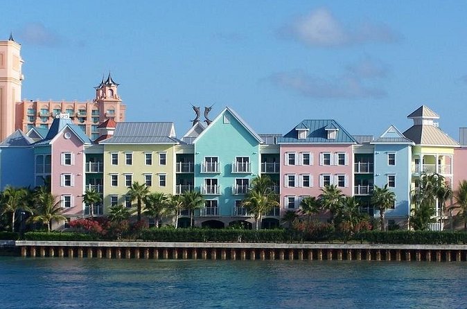 Bahamas Get-A-Round Bus Pass - Hotel stops make the pass more useful
