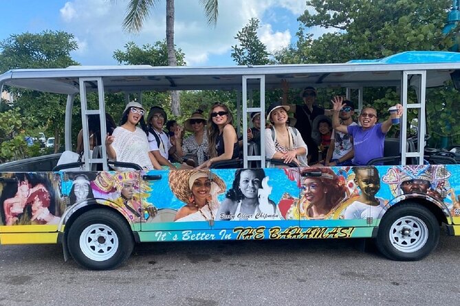 CHIPPIES BAHAMAS Island Tours : Feel The Culture - Rum Cake Factory: a sweet opening stop