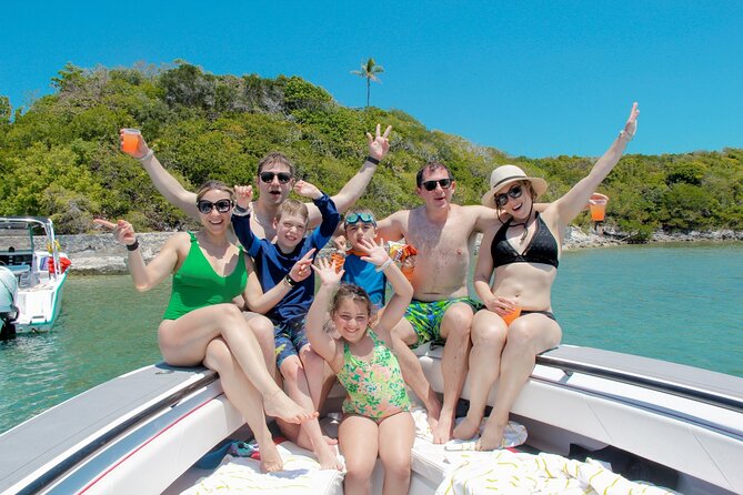 Create-Your-Own Luxury Adventure in Nassau with photographer - Choosing between reefs, wrecks, beaches, and cays