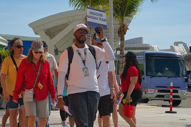 Discover Nassau Sightseeing Tour plus Atlantis Resort Visit - Crossing to Paradise Island and seeing Atlantis
