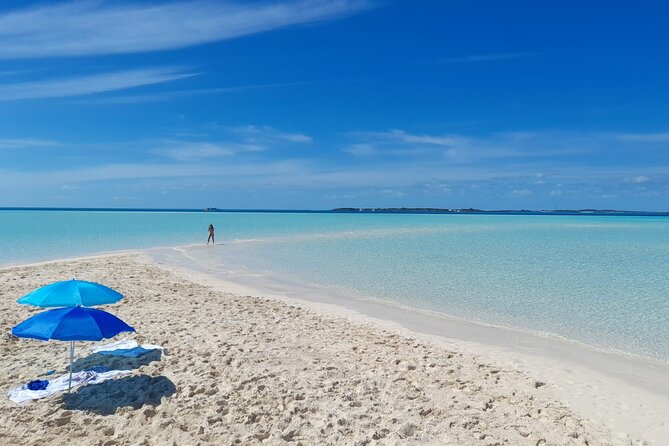 Exuma Island Hopping Swimming Pigs Tour with Lunch from Nassau - The powerboat ride is both strength and drawback