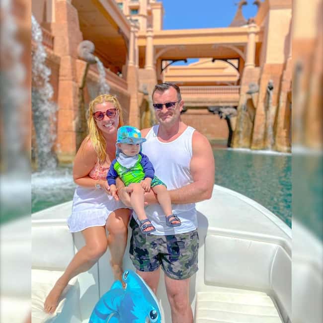 From Nassau: Swim with Pigs Safari - Drinks, music, and the small-boat atmosphere