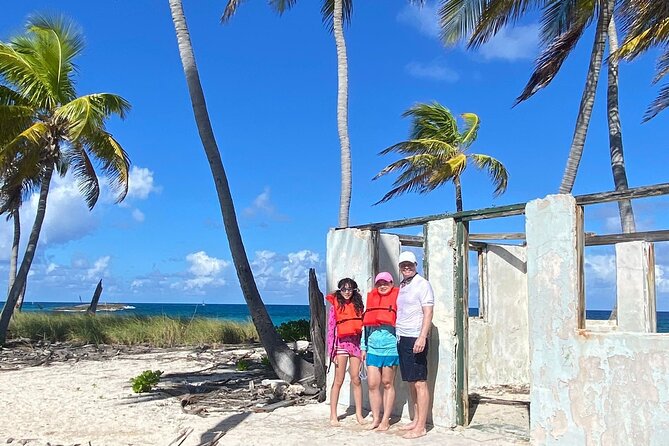 Half-Day Luxury Private Rose Island Pigs and Turtles Excursion - The pig encounter costs an extra $40
