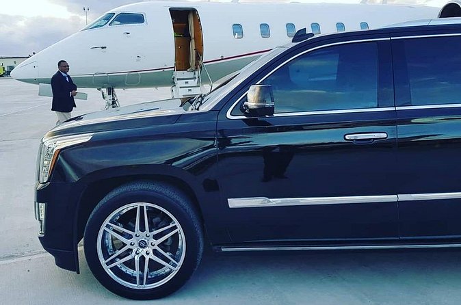 Luxury Escalade Cadillac Private Roundtrip Transportation - The drivers are the main strength