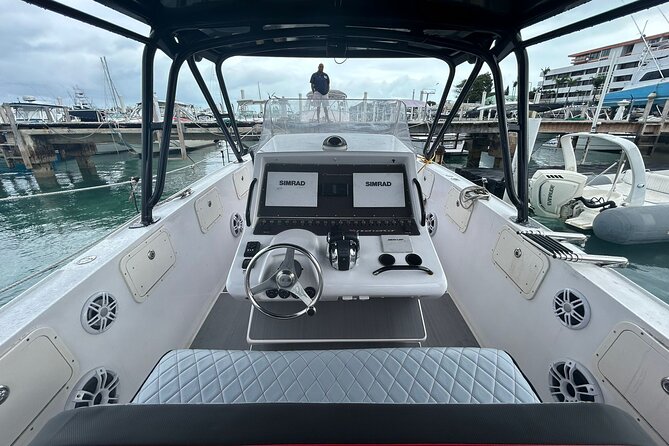 Nas: 3 islands Tour ,snorkel, Turtles, pigs and lunch - Who should book this Nassau boat trip?