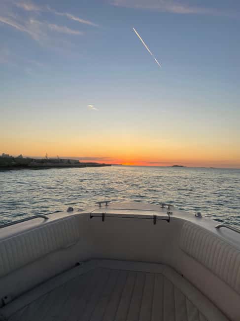 Nassau: 3 Islands Boat w/ Swimming Pigs, Snorkeling & Turtle - Leaving Nassau by speedboat