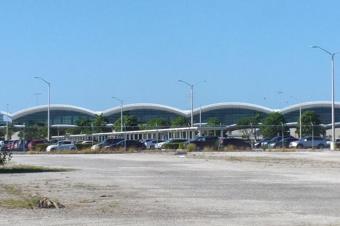 Nassau Airport to Palm Cay - group transportation in comfort - Along New Providence Island’s south side