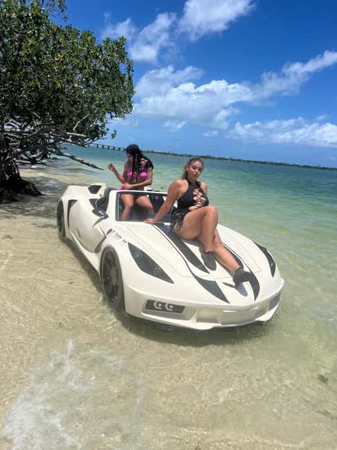 Nassau Bahamas: 30 minute Jetcar Rental on Paradise Island - Meeting at the Antiki Floating Bar