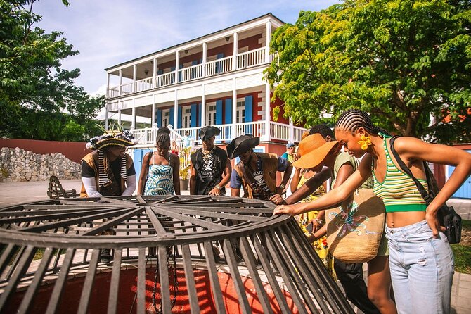 Nassau Bahamas Pirate Rum Tour - John Watling’s Distillery and the main rum tasting