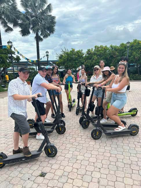 Nassau: E-Scooter Tour with Food Tasting and Local Drinks - Key points to know before booking
