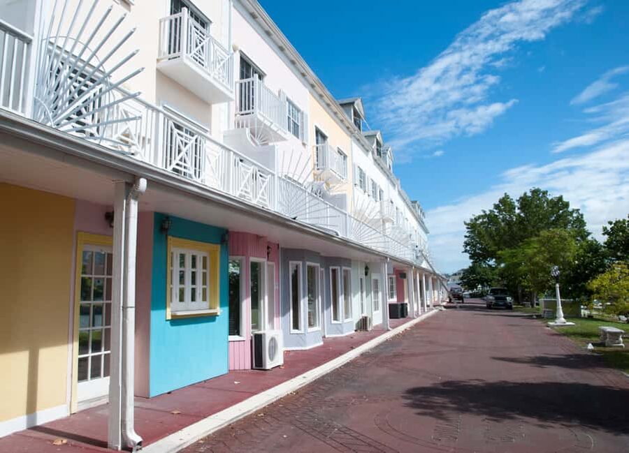 Nassau: E-Scooter Tour with Food Tasting and Local Drinks - Why this is a useful first look at Nassau