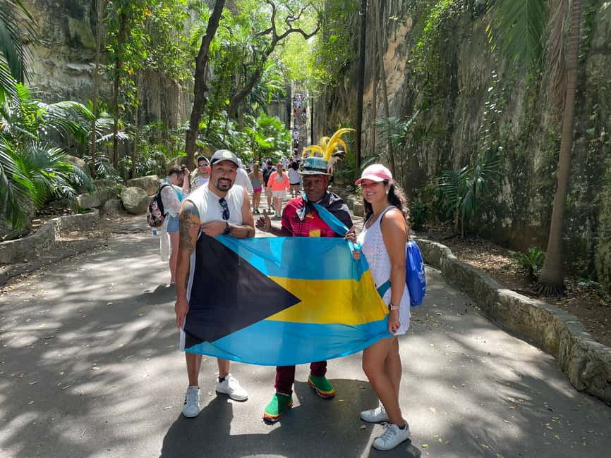 Nassau: E-Scooter Tour with Food Tasting and Local Drinks - Getting comfortable on the electric scooter