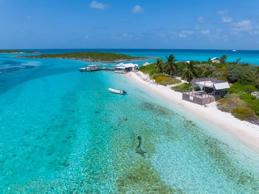 Nassau: Exuma Powerboat Day Trip - Lunch, drinks, and a Bahamian conch lesson
