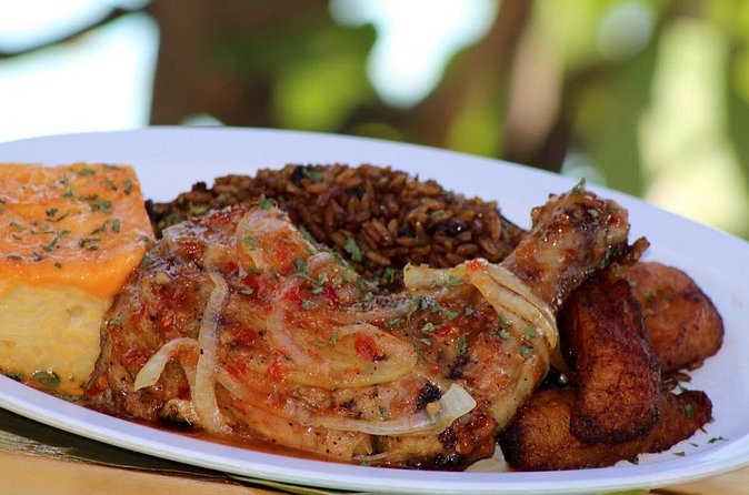 Nassau Food and History Bus Tour - Who should book this Nassau tour?