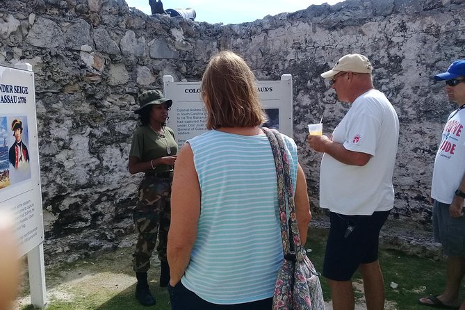 Nassau Food and History Bus Tour - A 10:00 am start that works for cruise passengers