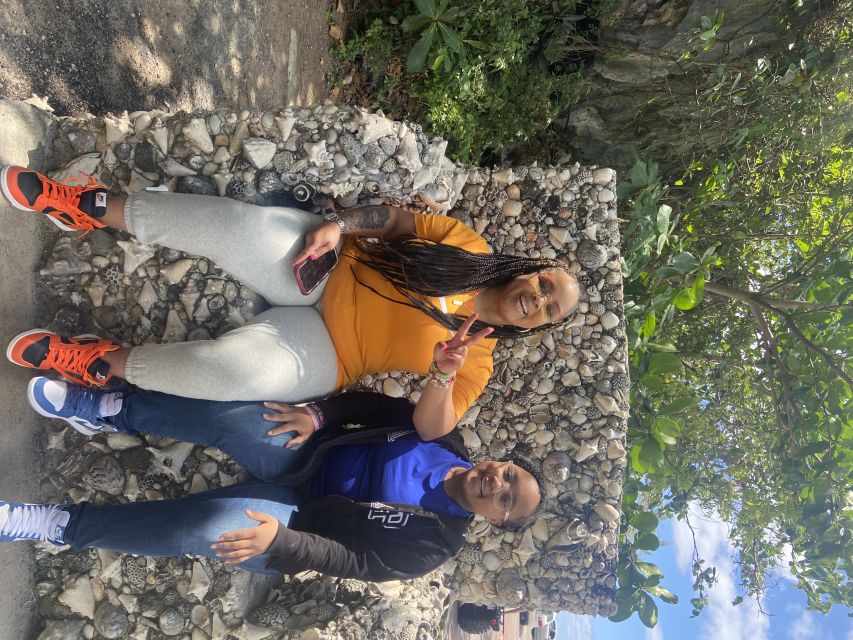 Nassau: Historic City Tour with Drink and Food Tasting - Conch fritters and Arawak Cay’s Fish Fry