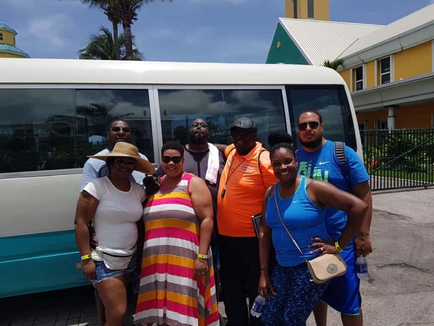Nassau: Island Highlights Tour with Rum Tasting - The guide makes the difference
