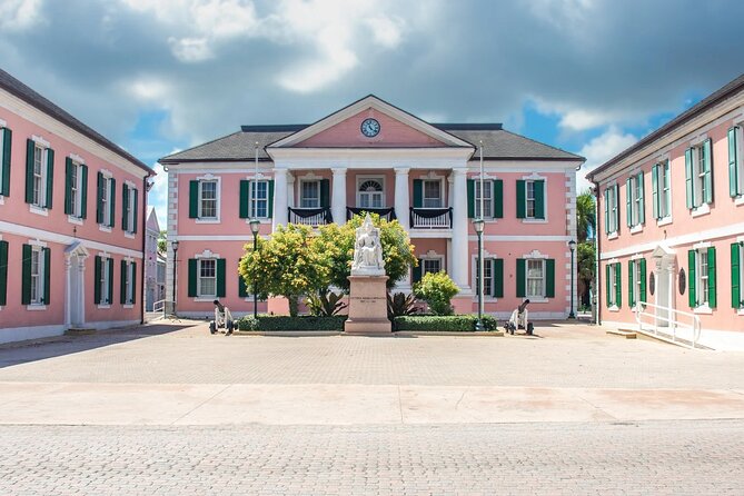 Nassau Private Highlights Sightseeing Tour - A comfortable ride with useful extras