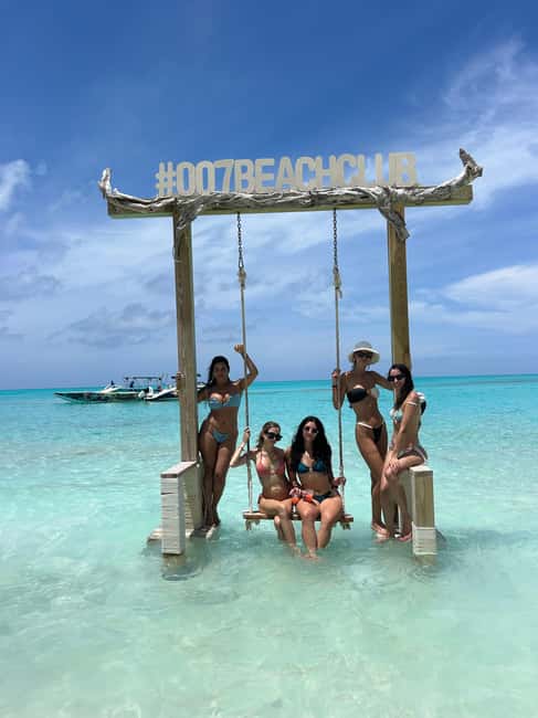 Nassau: Reef Snorkeling, Turtles, Lunch & Private Beach Club - Stop one: 45 minutes on a reef
