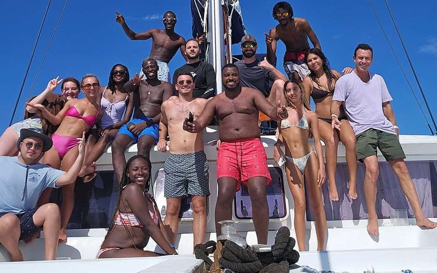 Nassau: Snorkeling, Pig Beach, Swim with Turtles, and Lunch - Lunch, rum punch, and a quiet anchorage