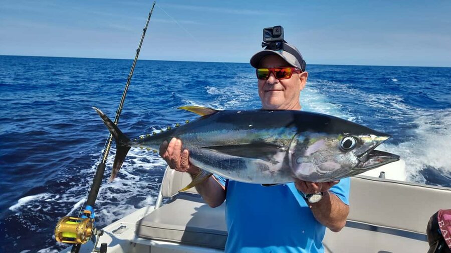 Nassau: Sport-fishing private charter . - Beyond fishing: snorkeling, beaches, and sea time