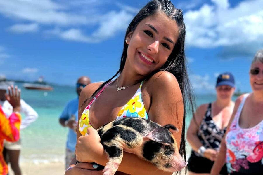 Nassau: Swimming Pigs, Snorkeling, Lunch, & Beach Boat Tour - Arriving at the private beach near Athol Island