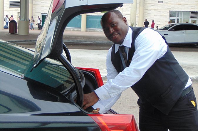 One Way Private Bahamas Airport Transportation with Free Wifi - Family-friendly features that actually help