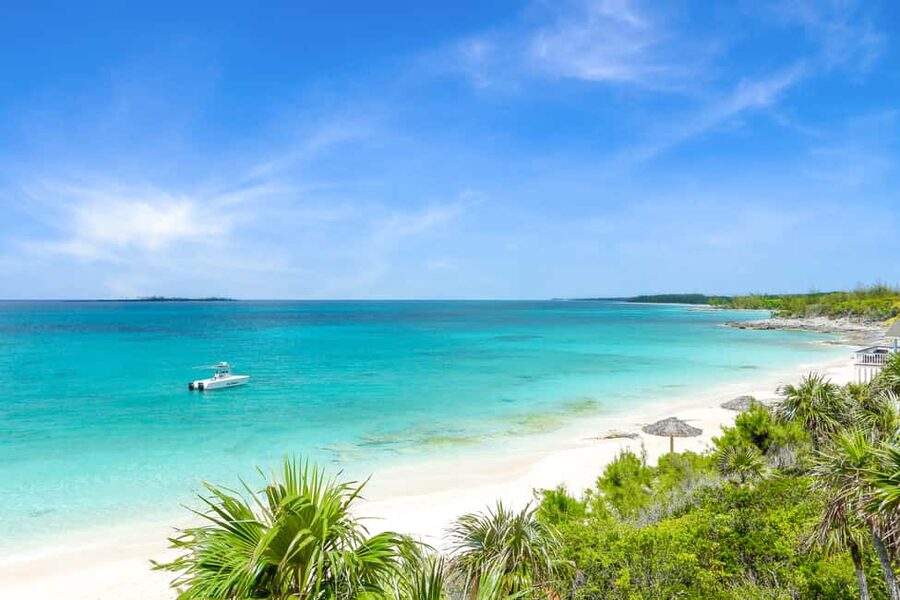 Paradise Island: Rose Island Tour with Swimming Pigs & Lunch - Timing, weather, and practical limits