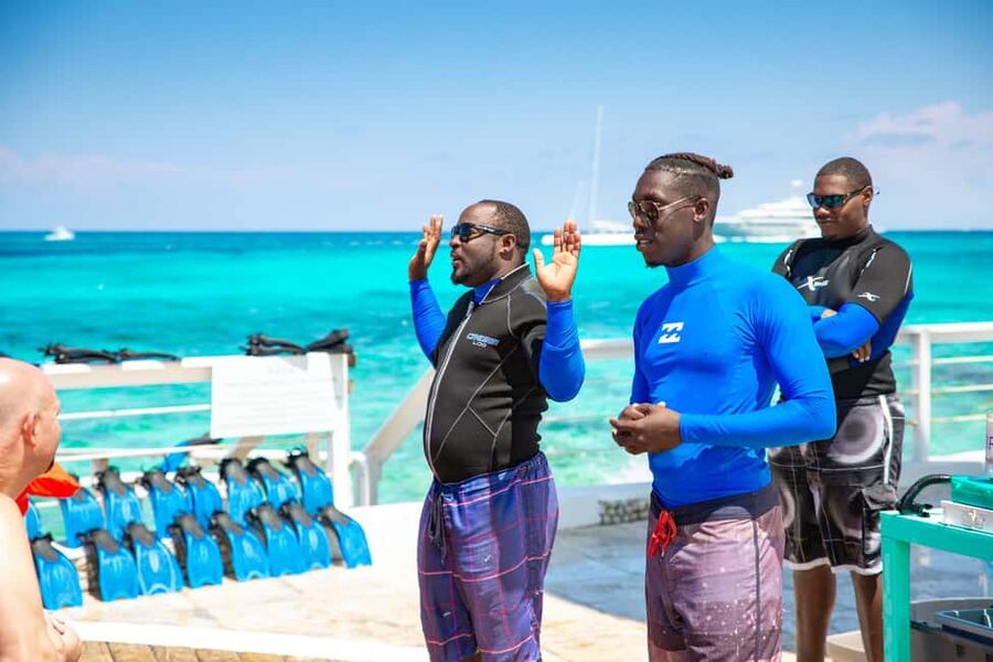 Pearl Island Beach: Full-day Snorkelling with Lunch - What the $119 price really covers