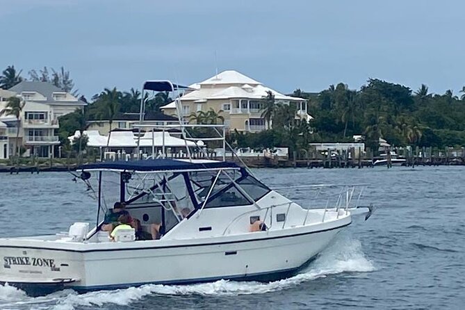 Private 38' Defender Sportfishing/Swim with Pigs in Nassau - A Four-Hour Charter Built Around Your Group