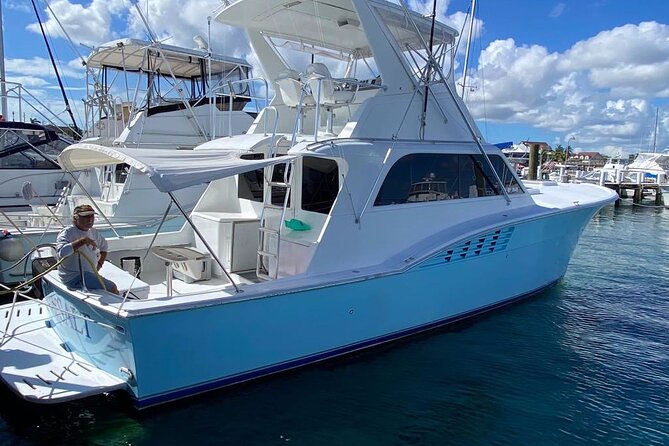 Private 45 Hatteras Sportfishing in Nassau - How the crew works with families