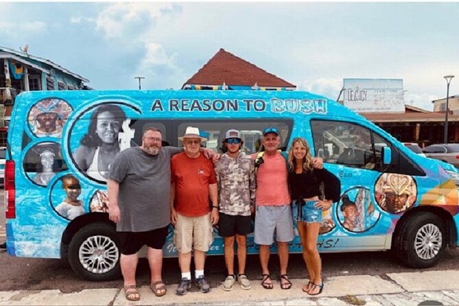 Private Airport/Hotels Transfers Nassau Bahamas - A Nassau arrival with a local welcome