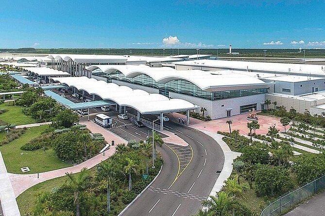 Private Roundtrip Sedan Airport Transfer to Paradise Island - The biggest concern: vehicle quality