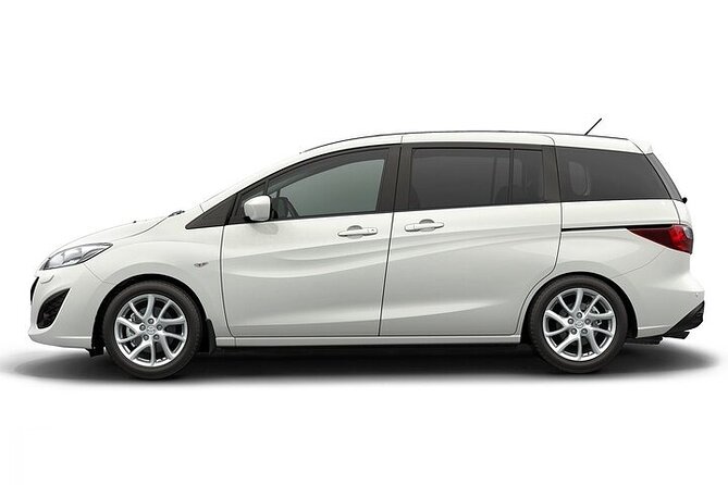 Private Roundtrip Sedan Airport Transfer to Paradise Island - The short orientation along the way