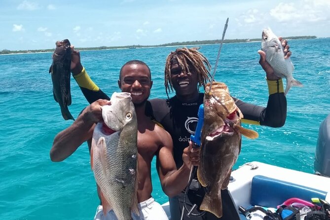 Private Snorkeling And Fishing Activity - Snorkeling over coral reefs near Rose Island