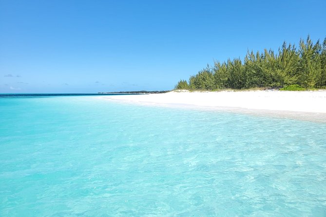 Private Snorkeling or Fishing in Nassau - 55ft Cocorijo - Gilligan’s Island and Rose Island