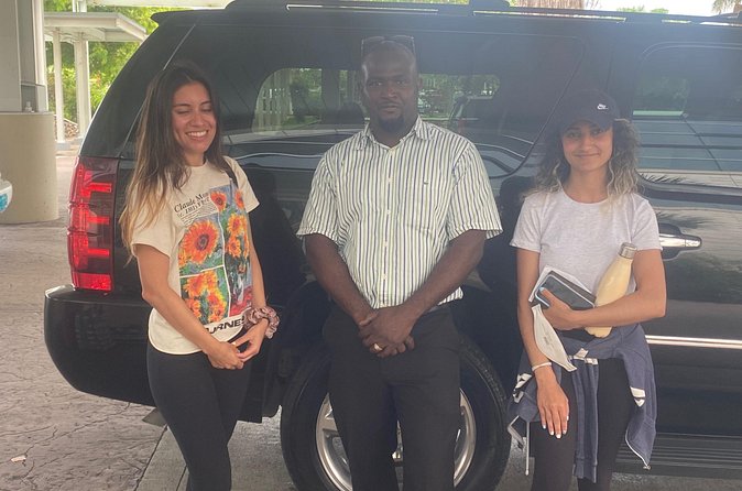 Private SUV One way Airport Transfer/Grocery & Liquor stop included - Door-to-Door Drop-Off at Your Accommodation