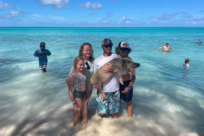Private Swim With Pigs and Snorkeling in Paradise Tour - A private speedboat day from New Providence