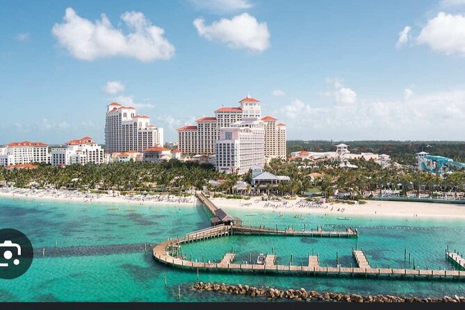 Private Transport to Airport, Hotel, Port in Nassau Bahamas - Seeing the Fish Fry from the road