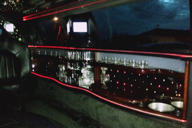 Round Trip Nassau Airport ARRIVAL (NASSAU LIMOUSINE) - Conduct rules inside the vehicle