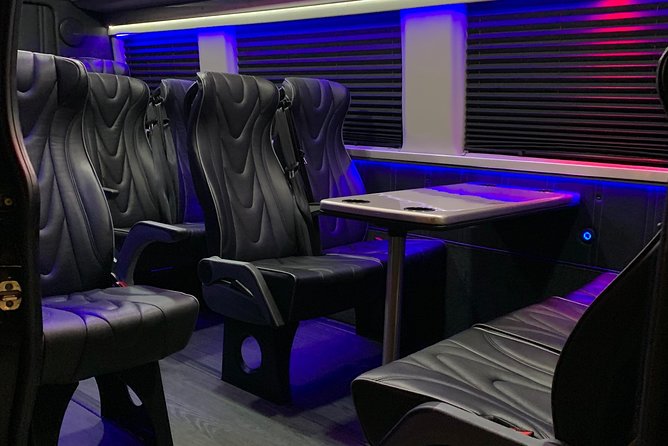 Round-Trip Private Transfer - The ride to your Nassau accommodation