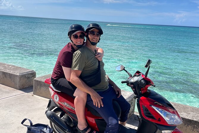 Scooter Rental Nassau - Picking up at the Tourism Police Station