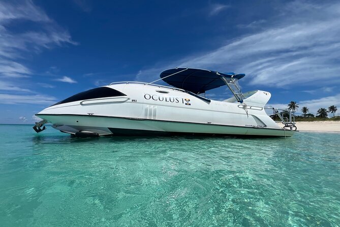 Semi Submersive Glass Bottom Boat Eco Tour in Paradise Island Bahamas - Drinks, snacks, and the lively crew
