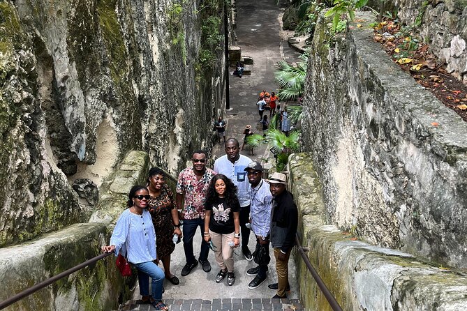 Sightseeing and Historical Adventure through Nassau - Starting at Woodes Rodgers Walk