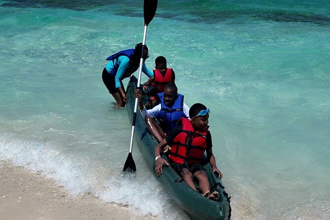 Swimming Pigs, Snorkeling and Beach Tour in Nassau Bahamas - Who will get the most from this outing